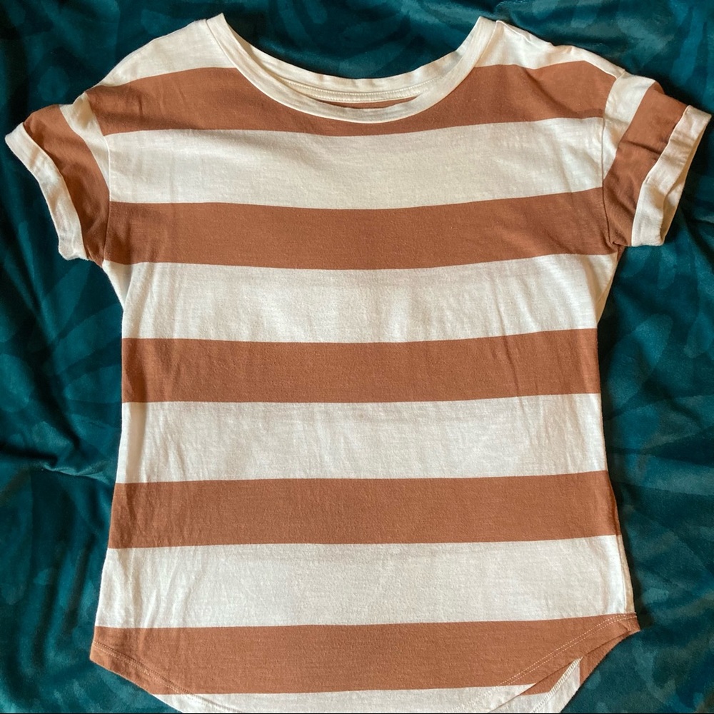 Pinky/browny striped tee